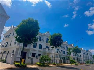 Cần chuyển nhượng căn biệt thự song lập đường hướng dương 50m giá tốt.