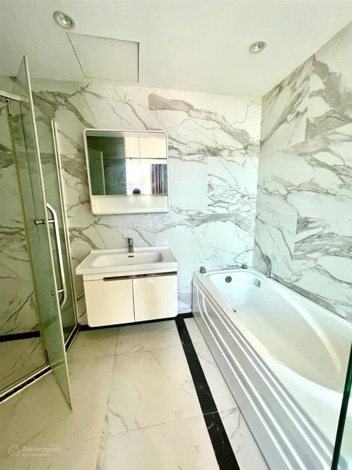 Bán toà apartment 2 thoáng phố trích sài  tây hồ, 270m2 x 9t. mt 16m. 93 tỷ, dt cho thuê ~400tr/th