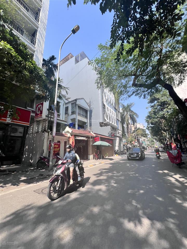 Bán nhà 2 mặt tiền mặt phố linh lang  kim mã thượng, 160m2 x mt 30m. 76 tỷ.