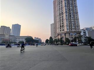 Bán nhà 2 mặt tiền phố lạc long quân  tây hồ, 350m2 x mt 30m. 115 tỷ, ô tô, gần phố, kinh doanh.