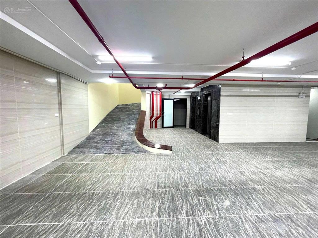 Bán toà văn phòng 2 mặt tiền mặt phố hoàng ngân  nguyễn thị định, 370m2 x 11t. mt 12m. 350 tỷ.