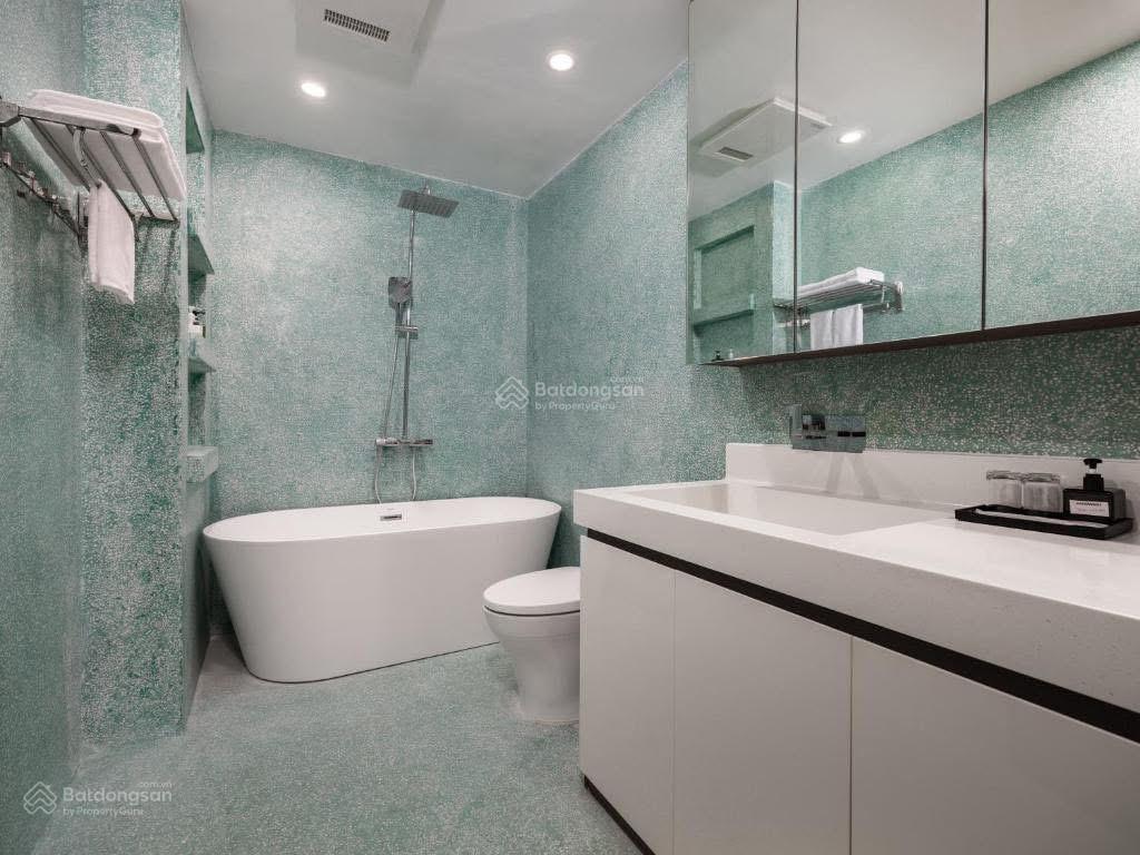 Bán toà apartment 2 thoáng mặt phố yên hoa  tây hồ, view hồ cho thuê ~500tr/th, 260m2 x10t. 158 ty