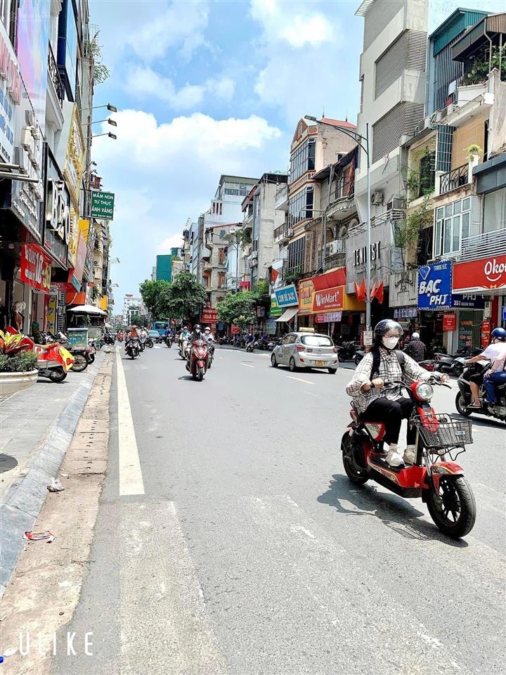 Bán toà văn phòng mặt phố bạch mai  hai bà trưng, 210m2 x 9t. mt 8.5m. 190 tỷ, cho thuê ~350tr/th.