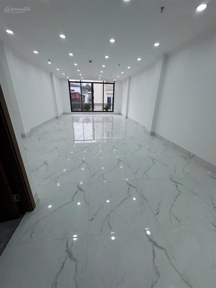 Bán toà văn phòng phố nguyên hồng  huỳnh thúc kháng, 60m2 x 10t. mt 5m. 37 tỷ, ô tô tránh