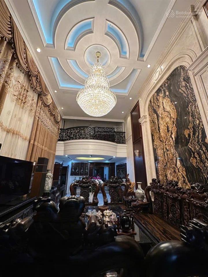 Bán tòa văn phòng mặt phố bạch mai  hai bà trưng, 200m2 x 9 tầng. 180 tỷ.