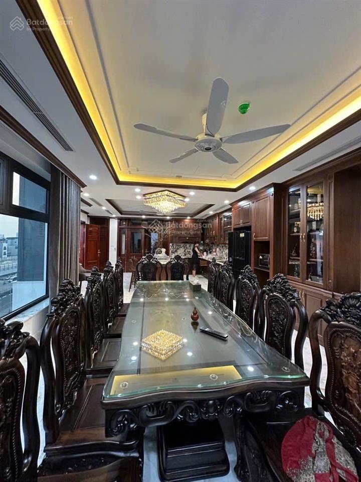 Bán tòa văn phòng mặt phố bạch mai  hai bà trưng, 200m2 x 9 tầng. 180 tỷ.