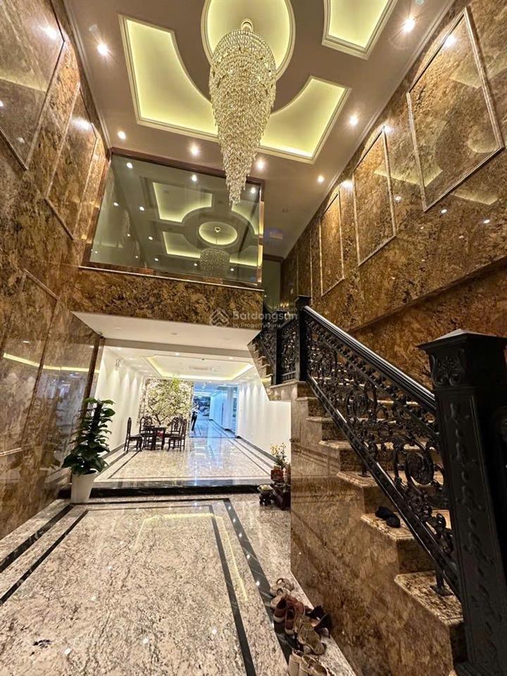 Bán tòa văn phòng mặt phố bạch mai  hai bà trưng, 200m2 x 9 tầng. 180 tỷ.