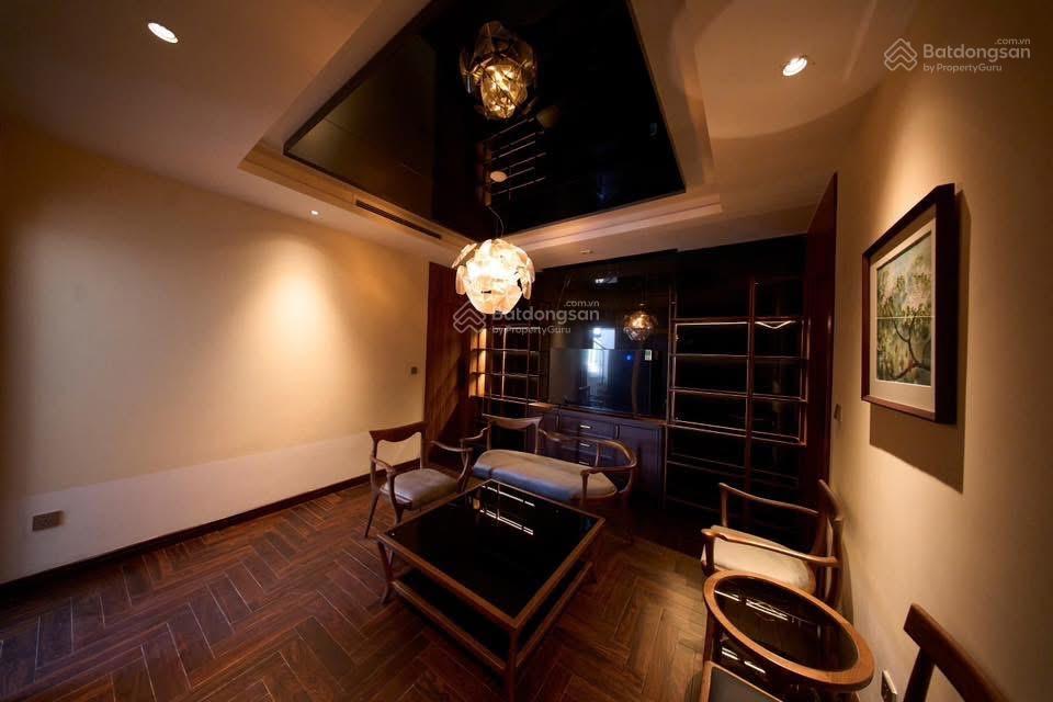 Bán toà building 2 thoáng phố đại cồ việt  hai bà trưng, 85m2 x 9t. mt 7.3m. 45 tỷ, ô tô tránh.