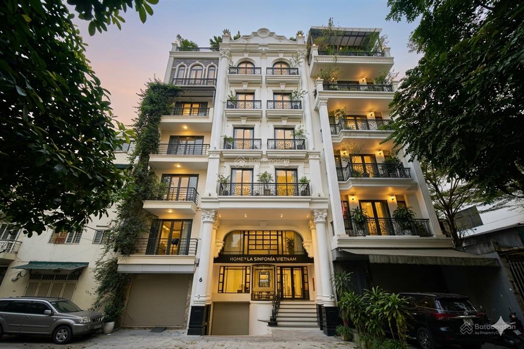 Bán toà building 2 thoáng phố đại cồ việt  hai bà trưng, 85m2 x 9t. mt 7.3m. 45 tỷ, ô tô tránh.