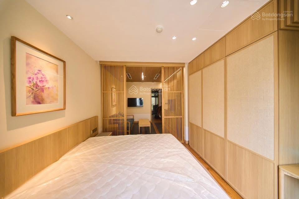 Bán toà building 2 thoáng phố đại cồ việt  hai bà trưng, 85m2 x 9t. mt 7.3m. 45 tỷ, ô tô tránh.