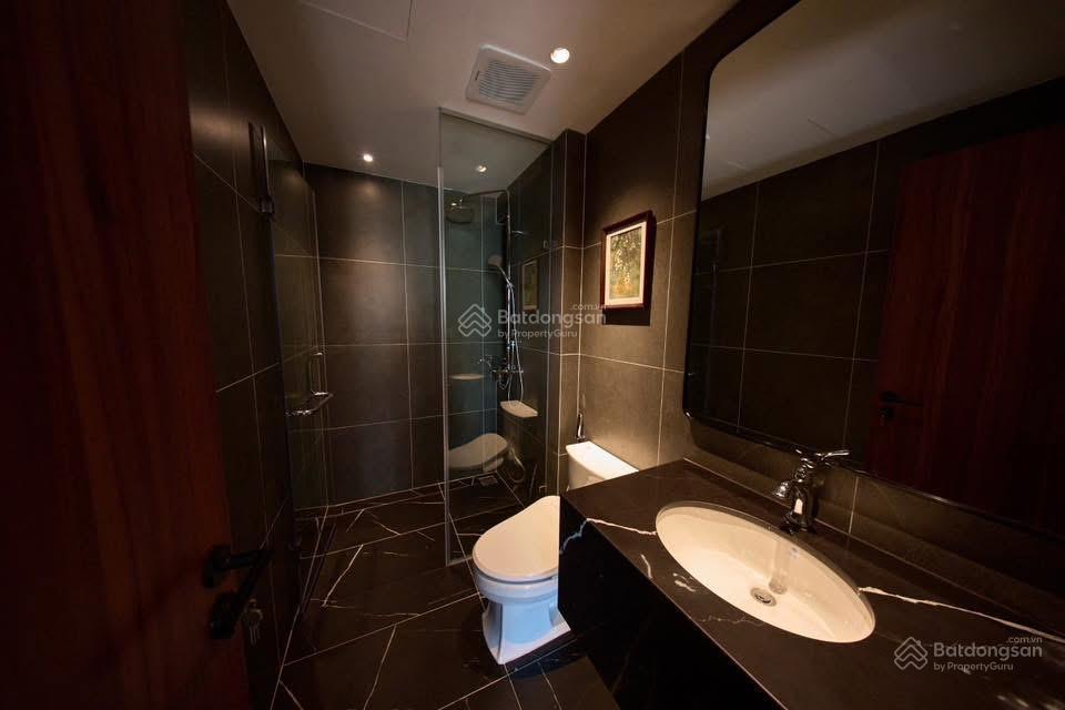 Bán toà building 2 thoáng phố đại cồ việt  hai bà trưng, 85m2 x 9t. mt 7.3m. 45 tỷ, ô tô tránh.