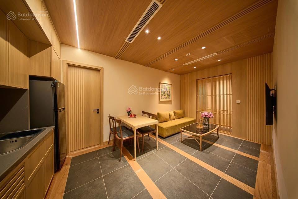 Bán toà building 2 thoáng phố đại cồ việt  hai bà trưng, 85m2 x 9t. mt 7.3m. 45 tỷ, ô tô tránh.