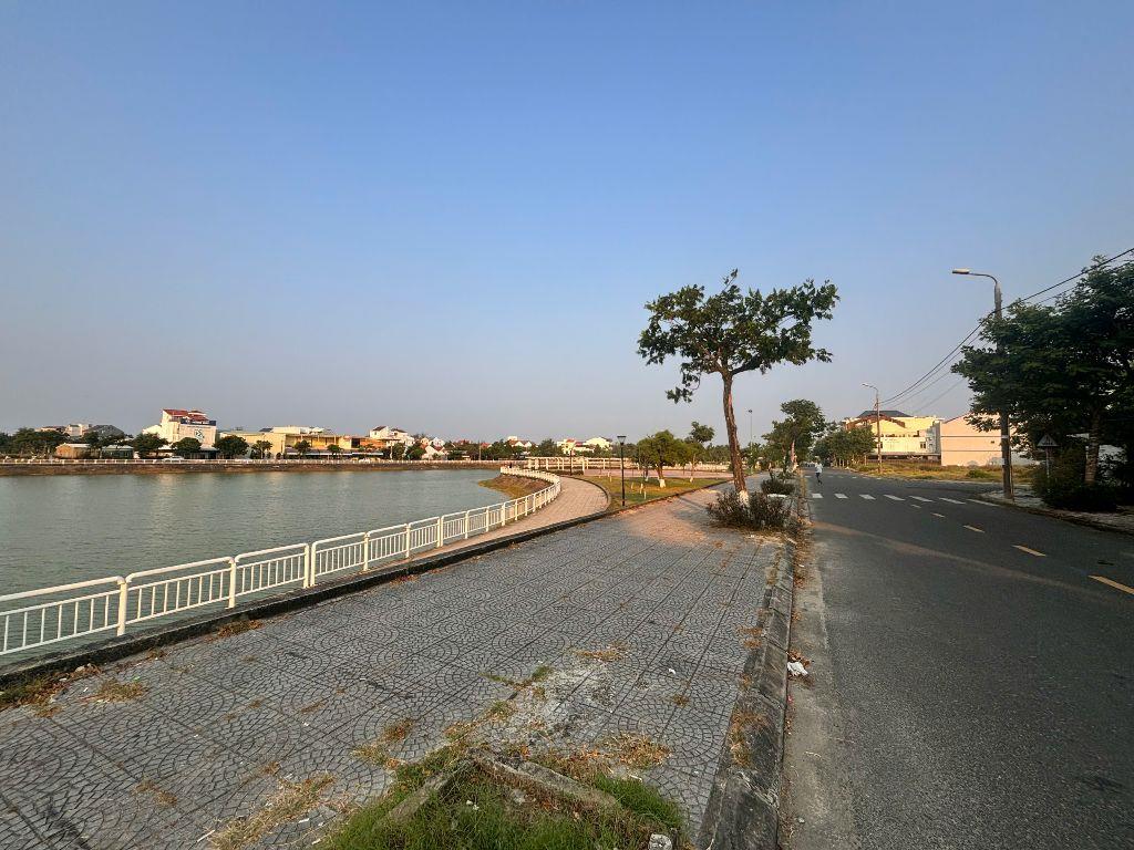 Bán nhà 3 tầng view hồ Trảng Kèo dòng tiền hơn 200tr/ tháng.