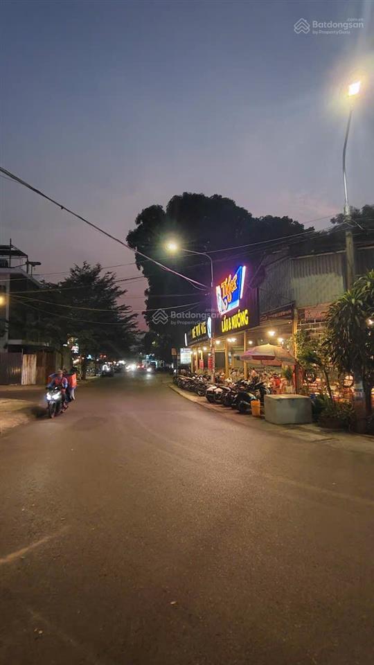 Bán nhà mặt tiền nguyễn bảo đức, có thể tách 2 lô