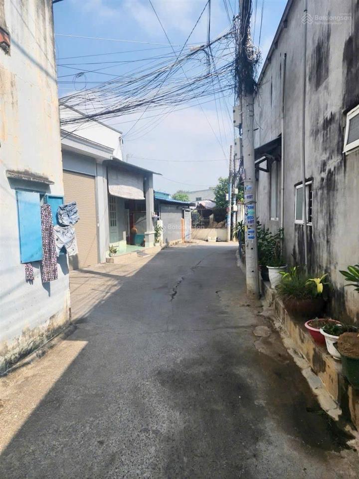 Bán nhà 2 mặt tiền gần bờ kè phường bửu long cũ