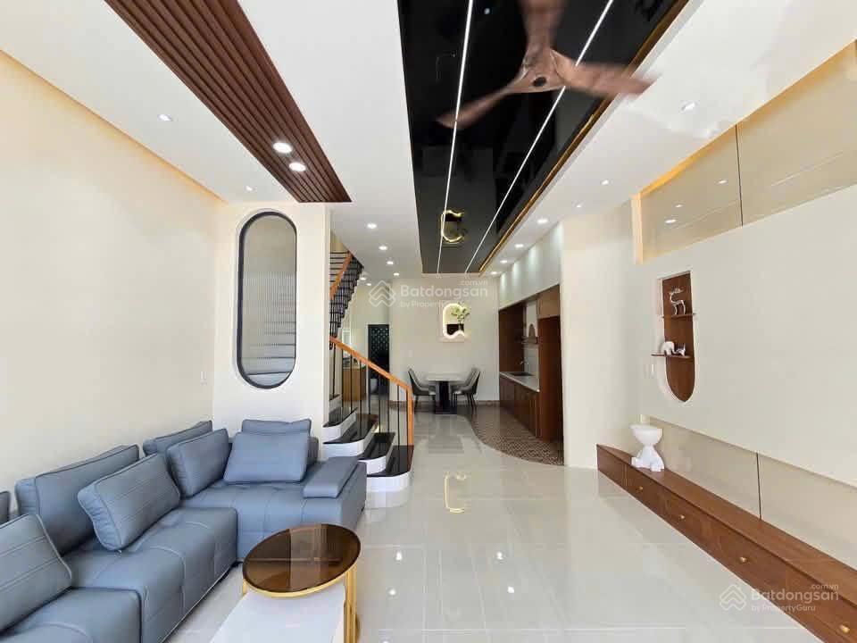 Bán nhà gần giáo xứ xuân trà, cách nguyễn ái quốc 250m