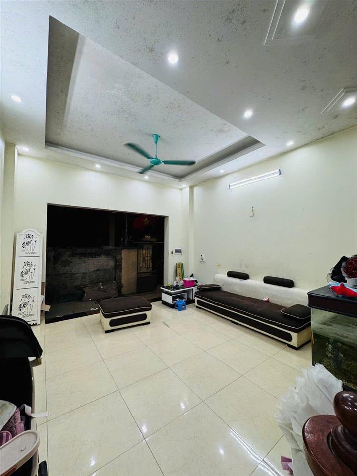 BÁN NHÀ GIANG VĂN MINH 20M 4 TẦNG MẶT TIỀN 3,2M 4,5 TỶ