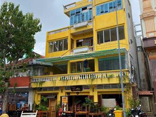 Sản phẩm hiếm  mặt tiền khu sân bay, tân bình  11 x 20m  xdm hầm 8 tầng  hđt 200 triệu