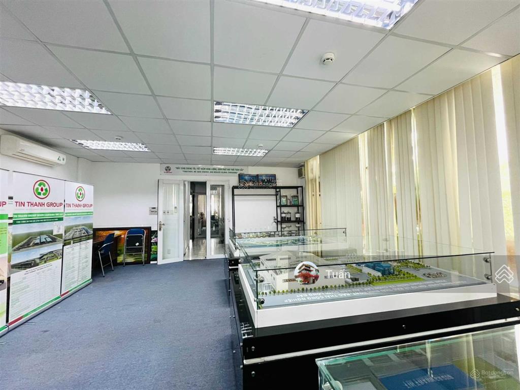 Bán tòa nhà văn phòng mới xây đường hoàng hoa thám  6 x 22m  hầm 6 tầng  hđ thuê 100 triệu