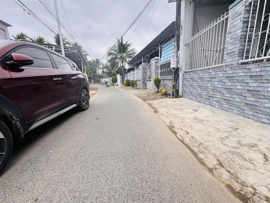 Đường nhựa ngay trung tâm thị trấn bao đẹp' vtri cũng đẹp' giá tốt diên thạnh ngay trung tâm thị t