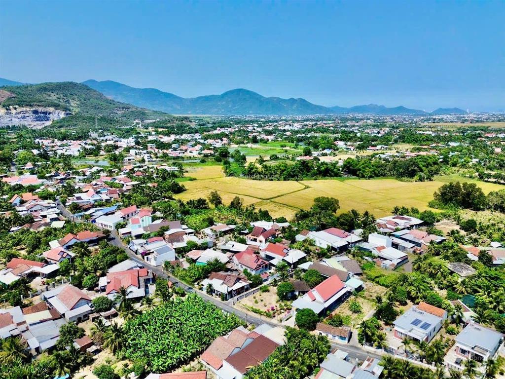 Đất đẹp đường nhựa diên lạc' full thổ' dân cư ở kín' giá chỉ 950tr' diên lạc nay k còn giá tốt nữ