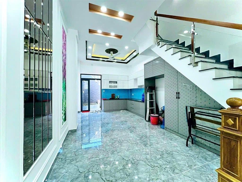 Nhà đẹp mặt tiền ngay trung tâm hành chính công an quận 1, 4x19, tân thới hiệp 09  giá 9.1 tỷ