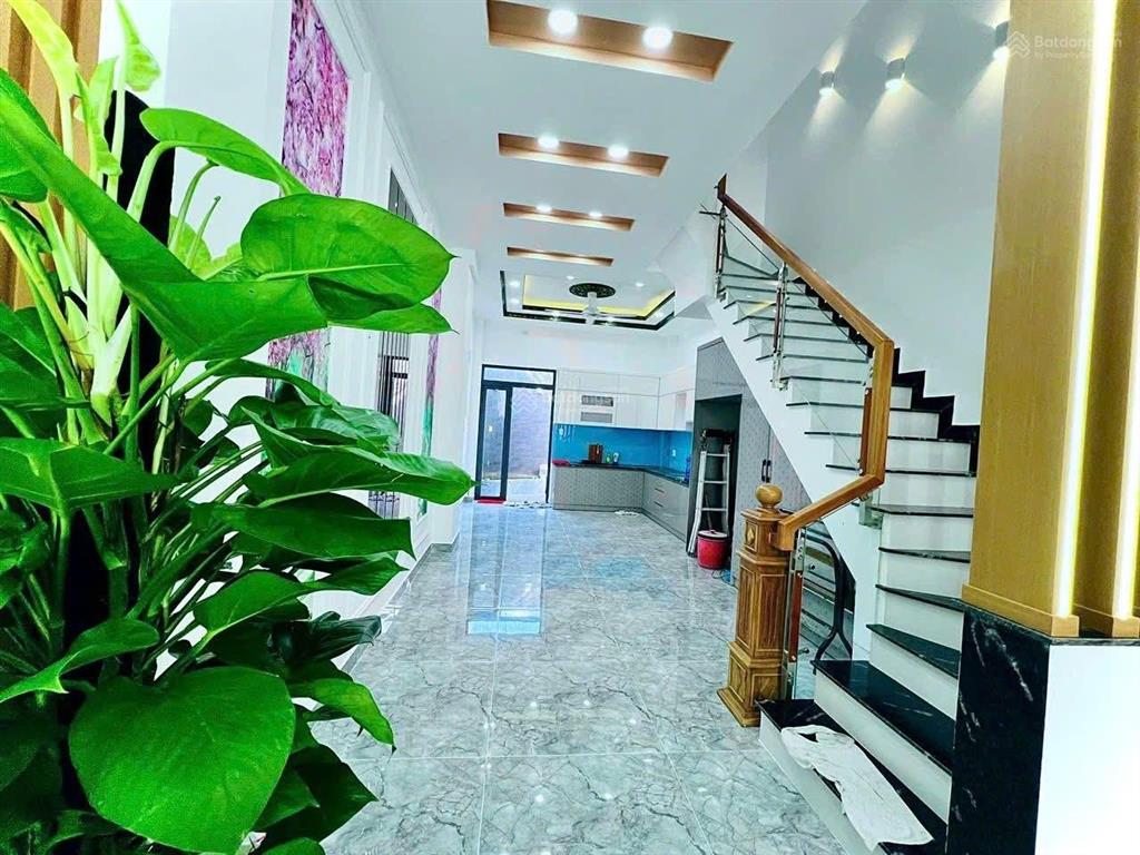 Nhà đẹp mặt tiền ngay trung tâm hành chính công an quận 1, 4x19, tân thới hiệp 09  giá 9.1 tỷ