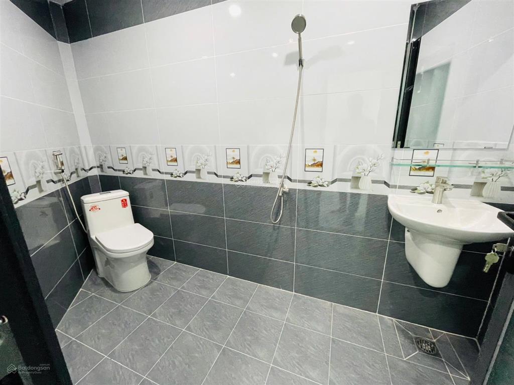 Quận 12 nhà mới ở ngay hiệp thành 13, đường xe hơi ,gần chợ hiệp thành, cụm công nghiệp giá 3.29 tỷ