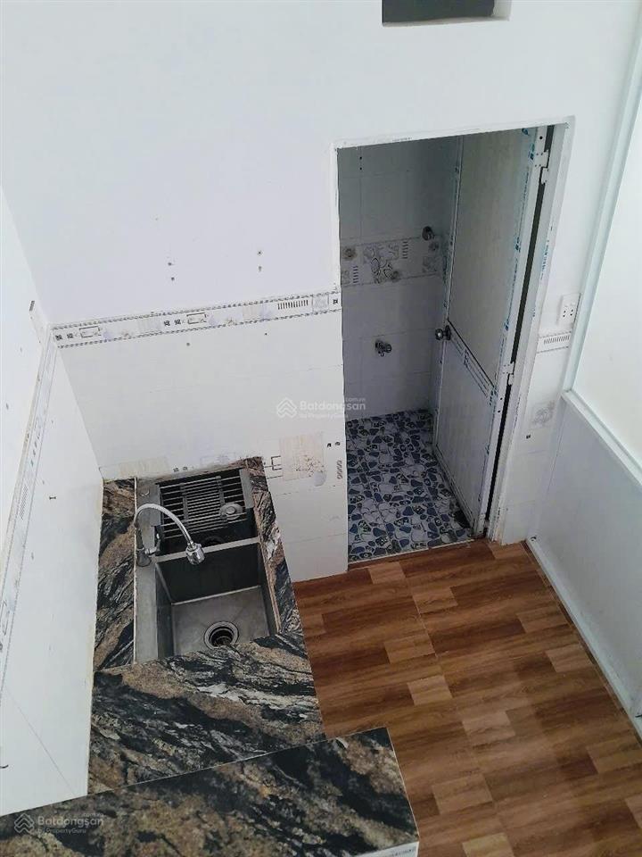 Quận 12 nhà góc 2 mặt tiền 1/ huỳnh thị hai xe hơi tới cửa,5.5 x 15ngay ngã tư nguyễn ảnh thủ, 5 tỷ