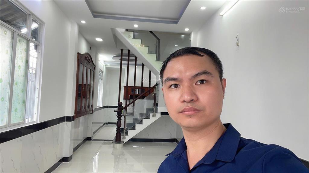 Nhà góc 2 mặt tiền  đường xe hơi lâm thị hố, quận 12 chỉ 4 tỷ 790