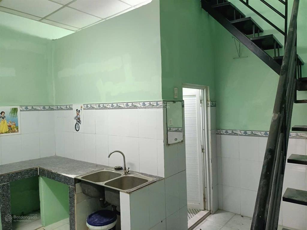 Quận 12, nhà ngon đường xe hơi, tân chánh hiệp 3 vào chỉ 50m, 4x12, chỉ 3 tỷ 890