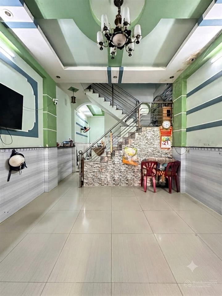 Cách mặt tiền đặng thúc vịnh 20m  hẻm xe hơi thông ra huỳnh thị na, hóc môn