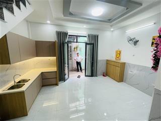 Nhà 1 lầu sau bến xe buýt hiệp thành, gần chợ, trường học siêu thị ngân hàng, thuận tiện đi lại