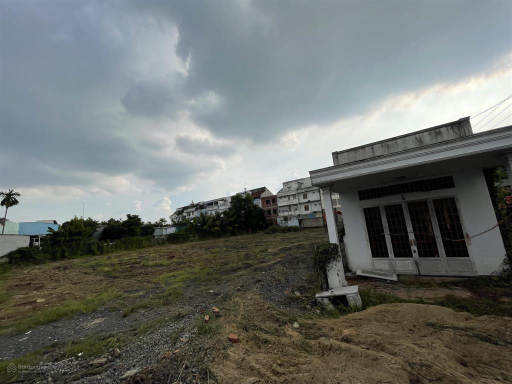 Bán lô đất 2000m2 góc 2mặt tiền đường lê thị hà, thị trấn hóc môn