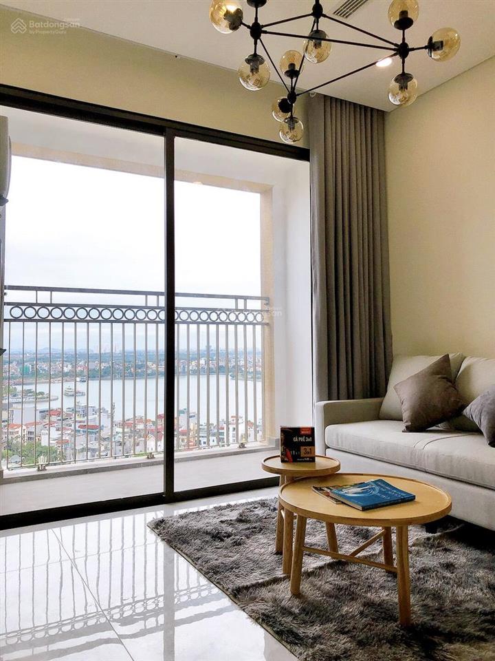 Tôi cần bán nhanh căn hộ 3 phòng ngủ hoa hậu, tầm view trọn hồ tây, giá 14 tỷ.  0383 654 ***