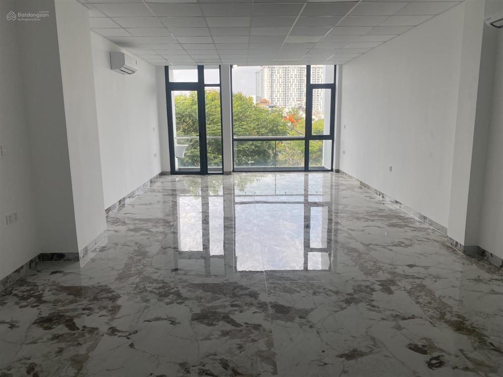 Cho thuê toà nhà mặt tiền đường hiệp bình