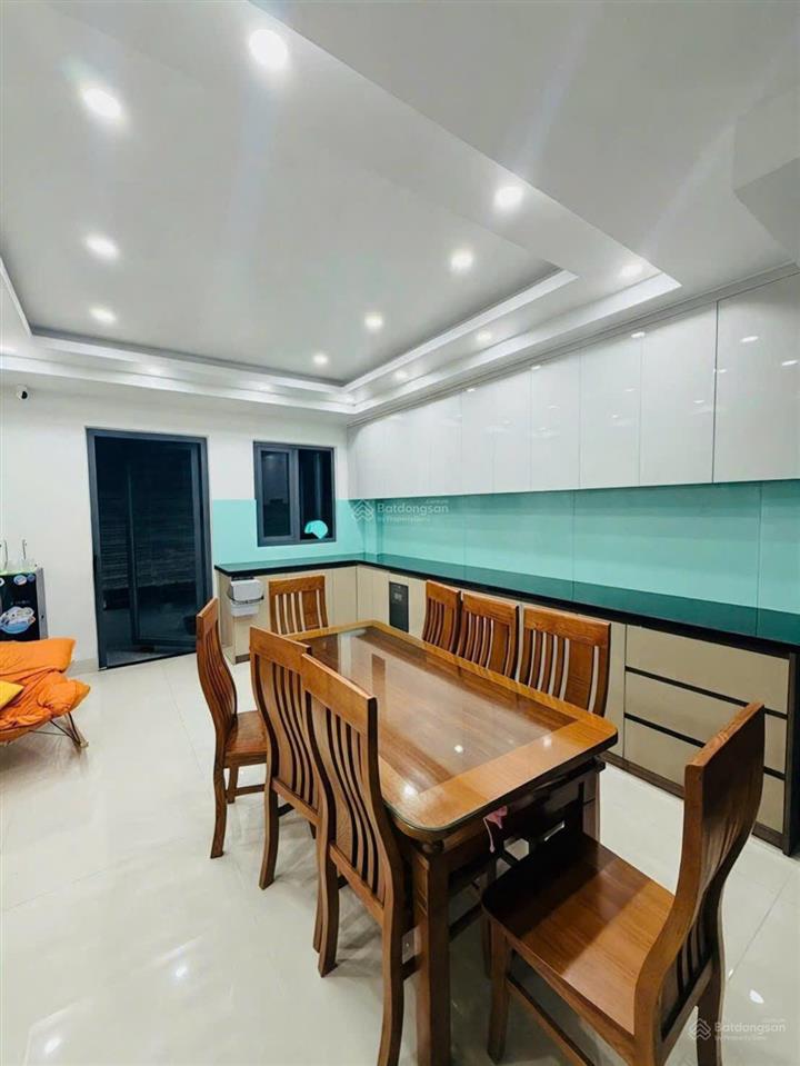 Cho thuê nhà nguyên căn sát bên khu đô thị vạn phúc city