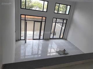Cho thuê tòa nhà văn phòng mặt tiền phạm văn đồng hiệp bình thủ đức