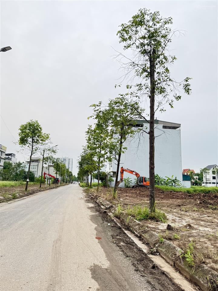 Bán đất liền kề thanh hà đang quây tôn xây dựng khu b1.4