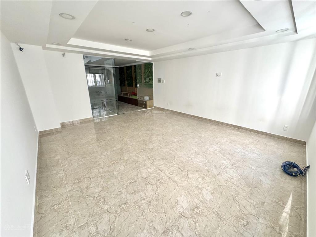 Cho thuê mb cityland gò vấp 1 lầu + 1 lửng + 1 trệt (2wc) 27 triệu/tháng