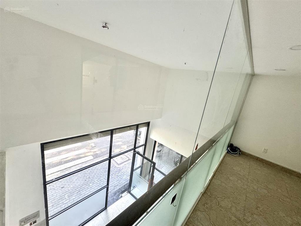 Cho thuê mb cityland gò vấp 1 lầu + 1 lửng + 1 trệt (2wc) 27 triệu/tháng