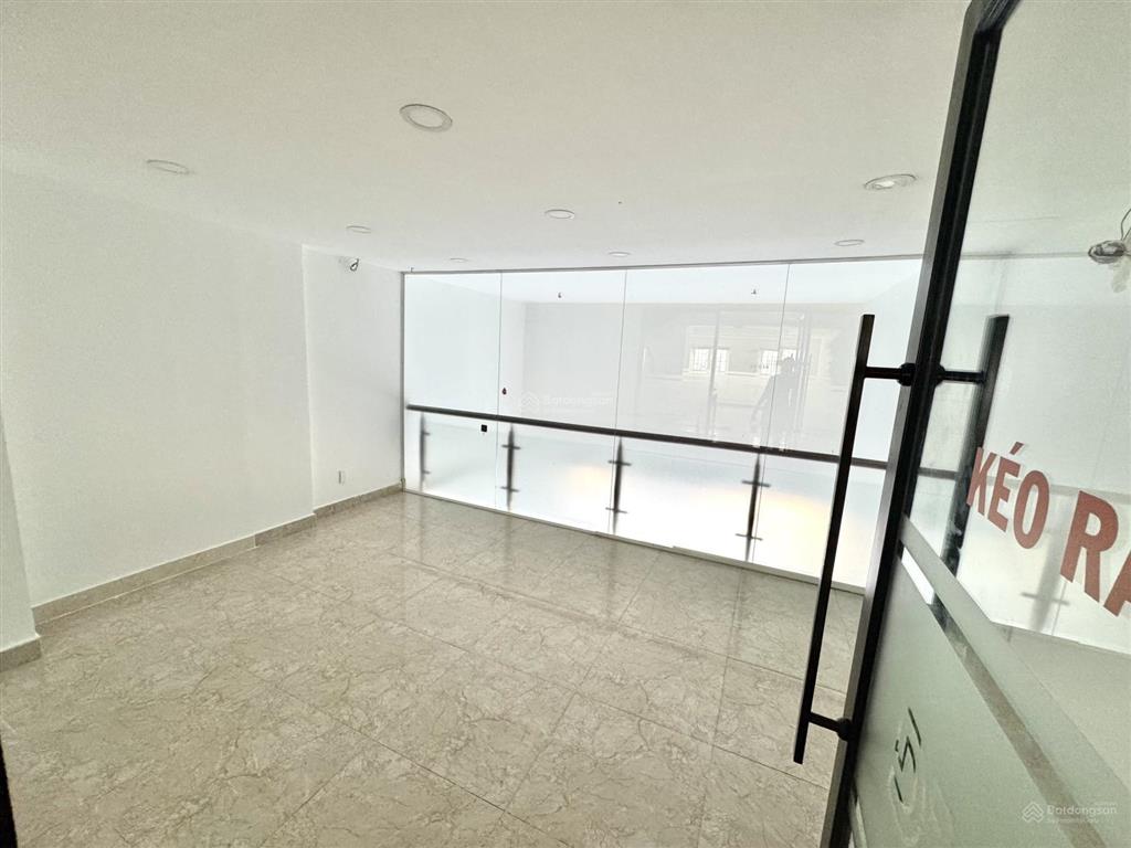 Cho thuê mb cityland gò vấp 1 lầu + 1 lửng + 1 trệt (2wc) 27 triệu/tháng