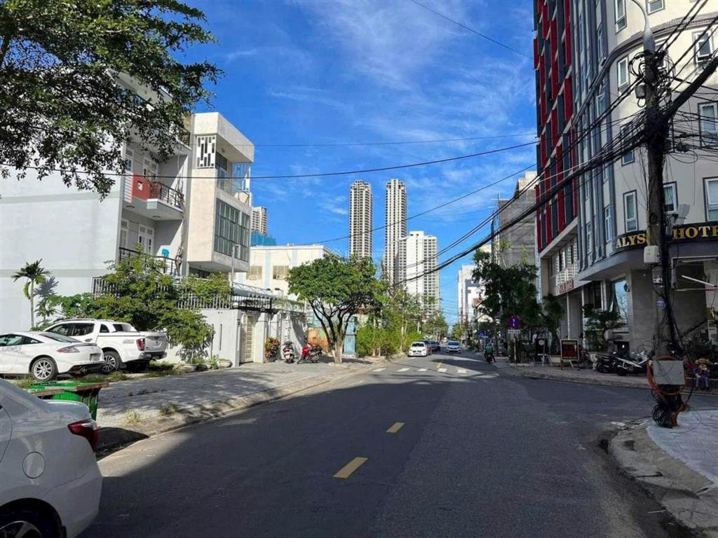 Bán lô đất mặt tiền tân phú 1, dt 90m2, ngang 5m sát bãi tắm mân thái