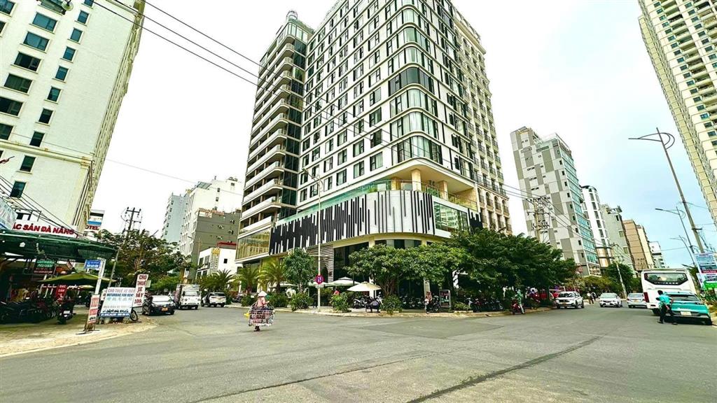 Bán lô đất mt lê quang đạo dt 344,4m2 ngang 12m xây cao tầng