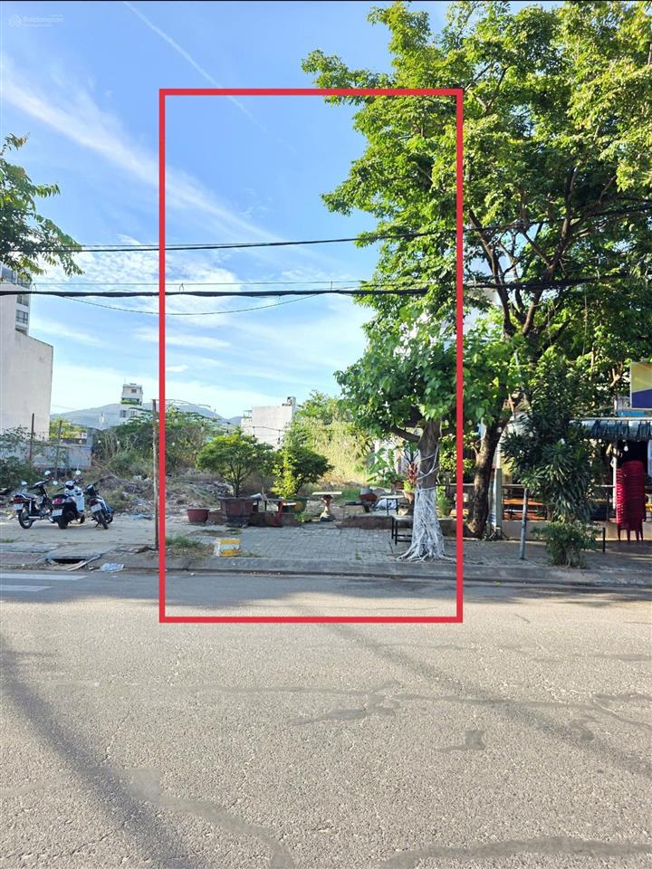 Bán lô đất mt hồ thấu thông xuống biển dt 102m2 ngang 5m đường 11m5