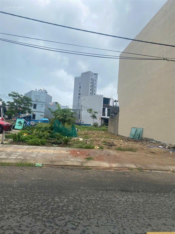 Bán lô đất mt phan bá phiến đường 7m5 dt 90m2 ngang 5m