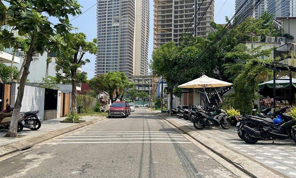 Bán 3 lô đất mt lý thánh tông dt 415.5m2 ngang 15m