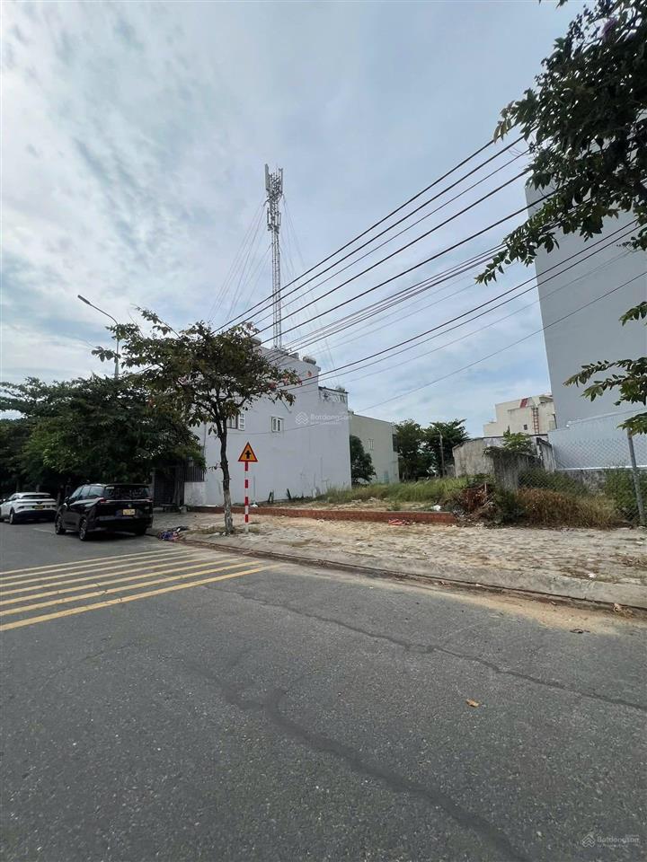 Bán đất mt hồ thấu dt 237,5m2 ngang 15m thông biển