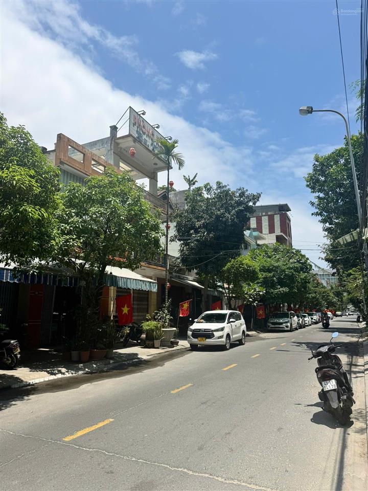 Bán đất mt phó đức chính, dt 100m2 ngang 5m