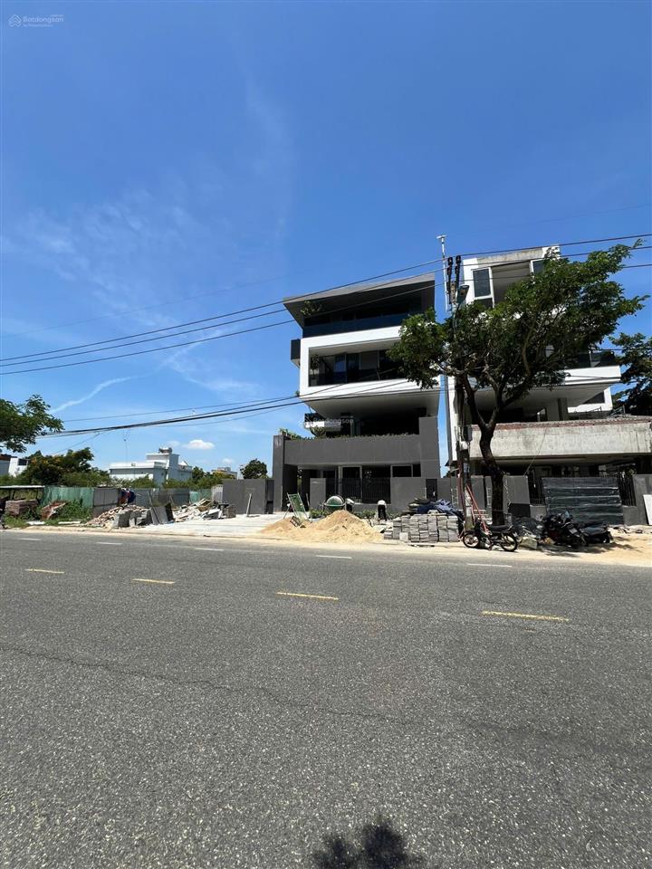 Bán lô đất biệt thự lê văn lương dt 300m2 ngang 15m giá đầu tư